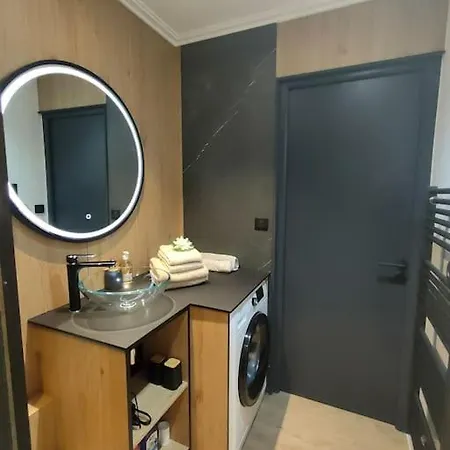 Apartment Magnifique 3 Etoiles En Hyper Centre Avec Place Privee *